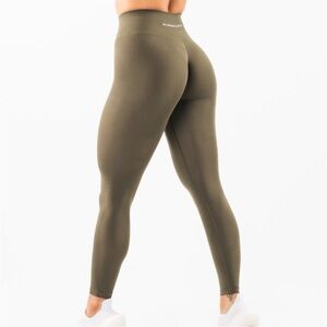 Alphalete Amplify Legging In Oak Green Seamless Women's Olive Green Leggings M